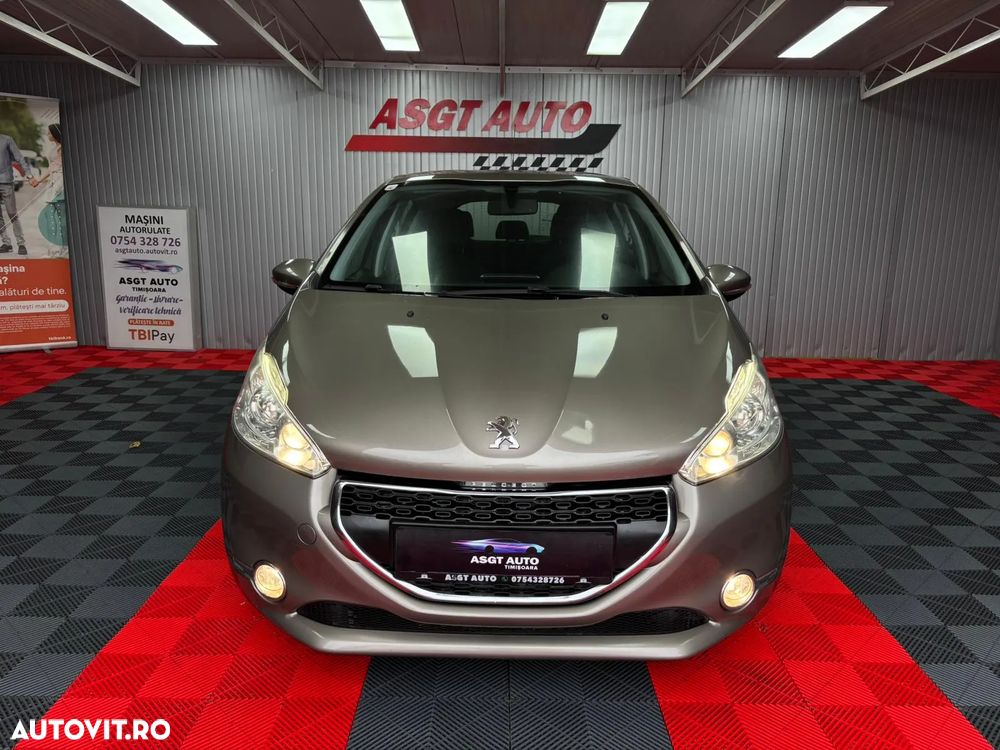 Peugeot 208 - 2
