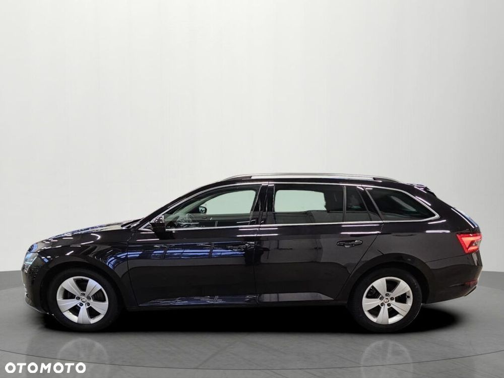 Skoda Superb 2.0 TDI SCR Style DSG - 10