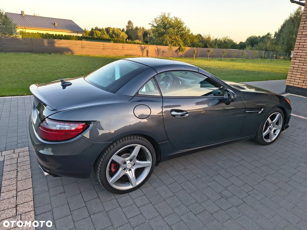 Mercedes-Benz SLK 350 - 10