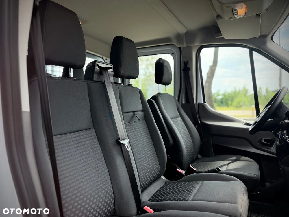 Ford Transit - 28