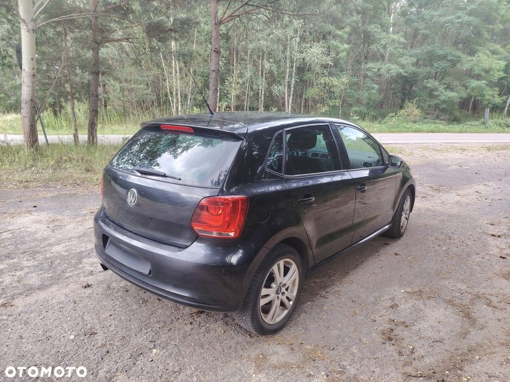 Volkswagen Polo - 2