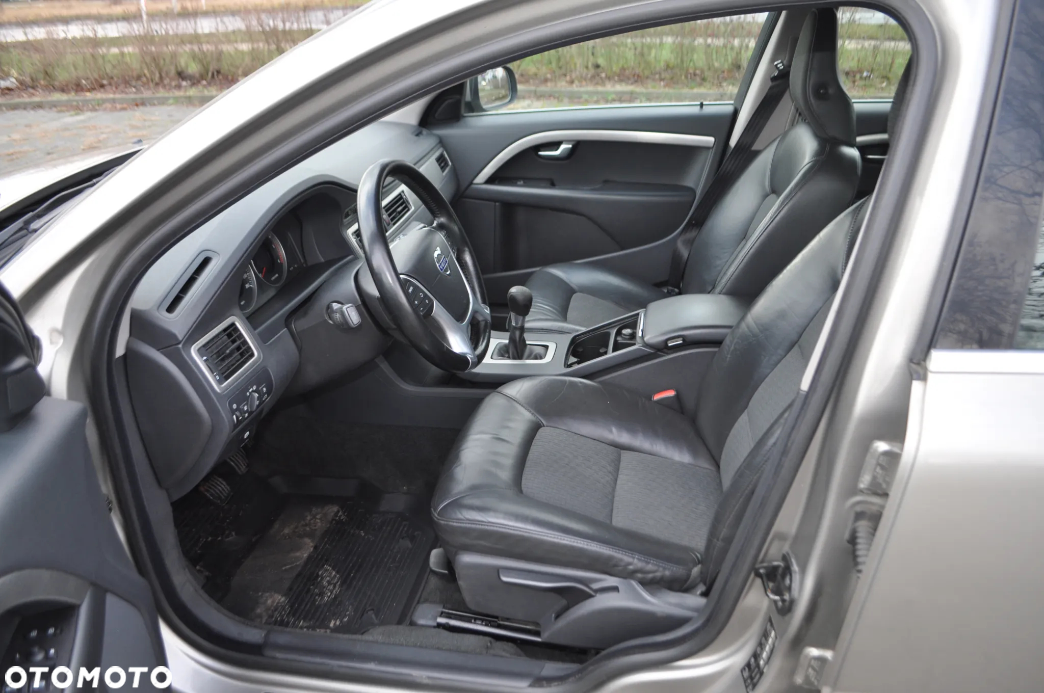 Volvo V70 DRIVe Momentum - 26