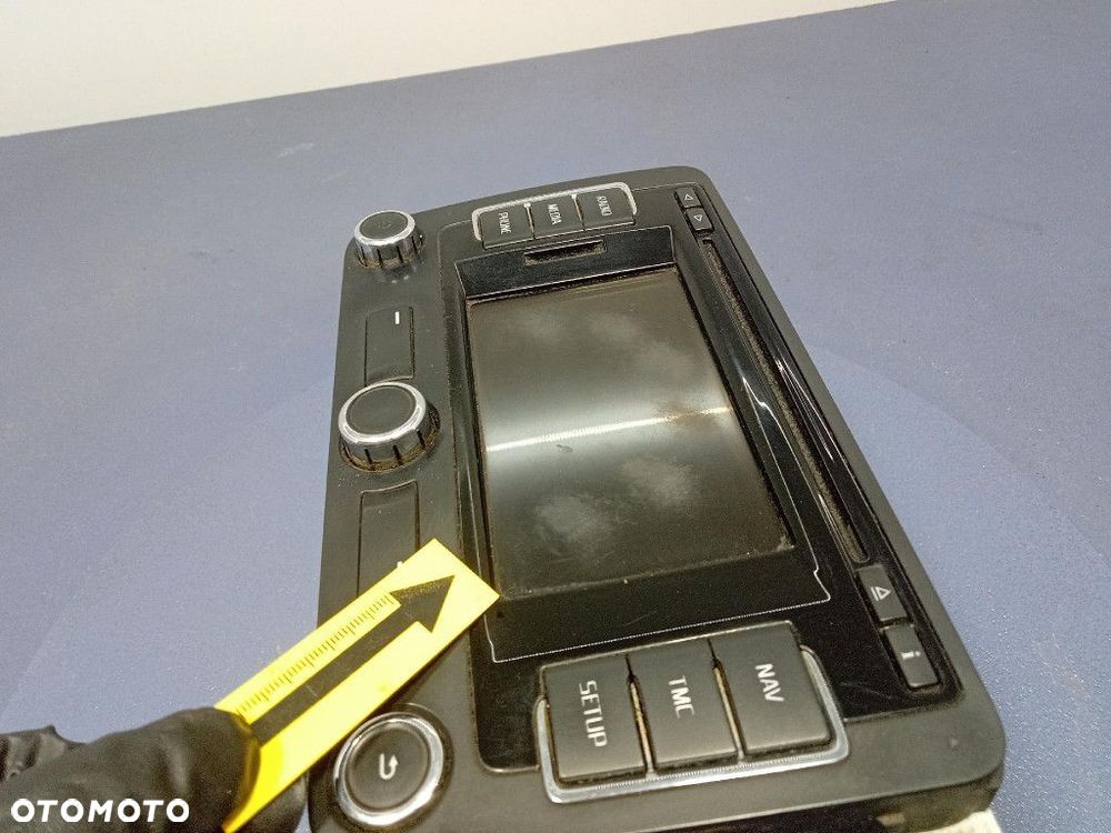 SKODA SUPERB II LIFT 13-15 RADIO 3T0035197C - 9