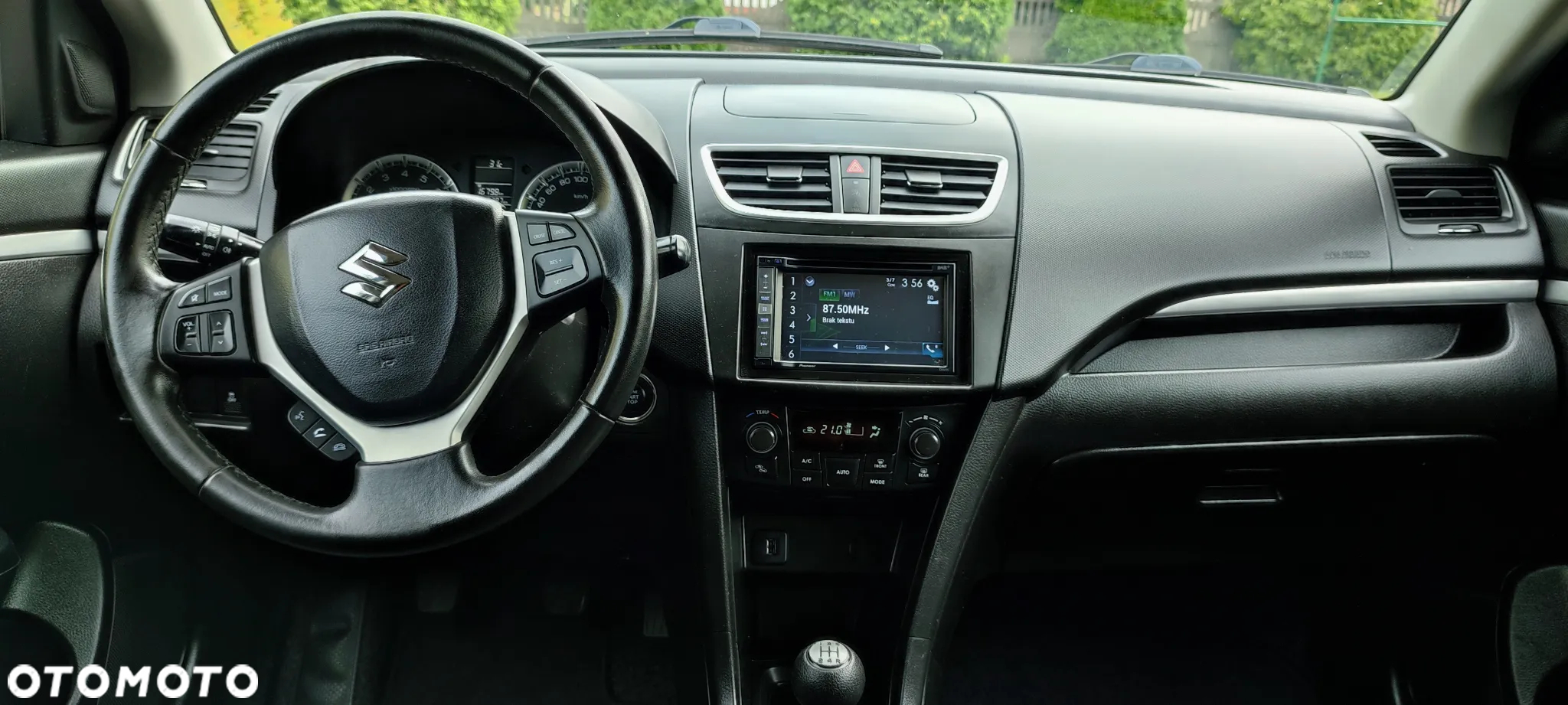 Suzuki Swift 1.2 Premium - 27