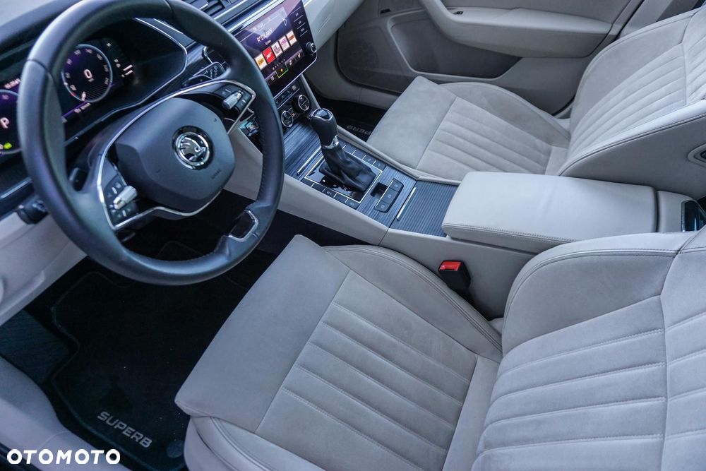 Skoda Superb 2.0 TSI Style DSG - 11