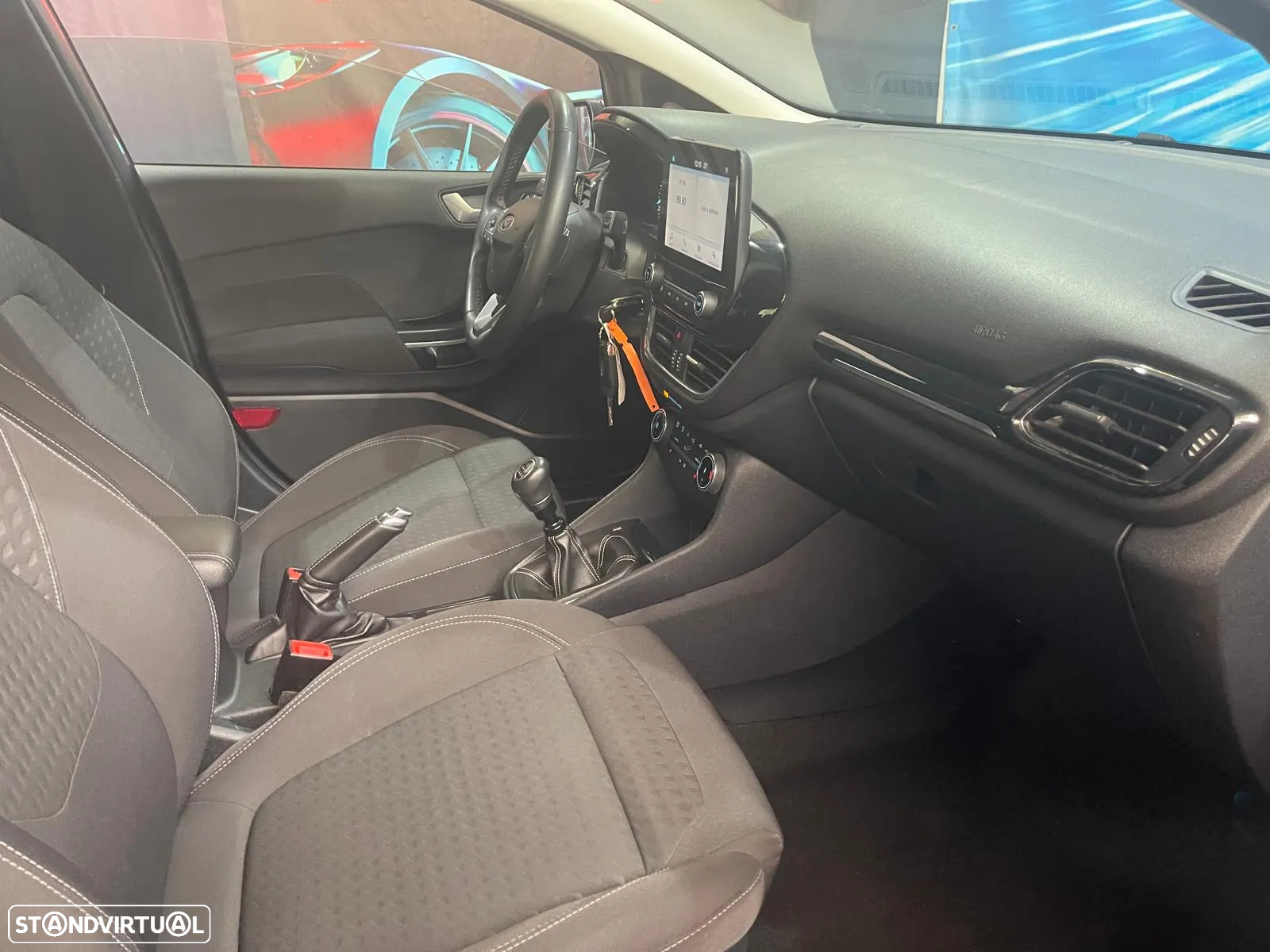 Ford Fiesta 1.0 EcoBoost S&S TITANIUM - 30