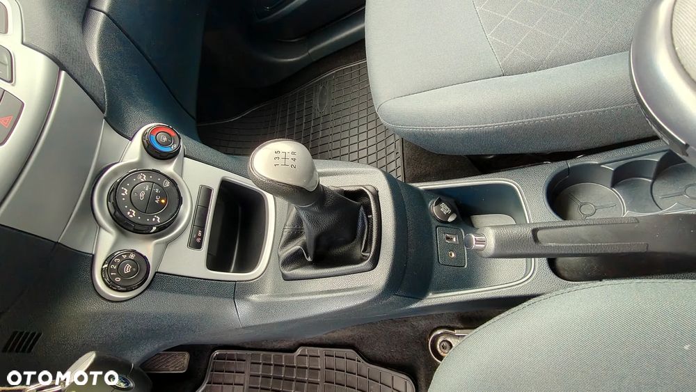 Ford Fiesta 1.6 TDCi Individual - 9