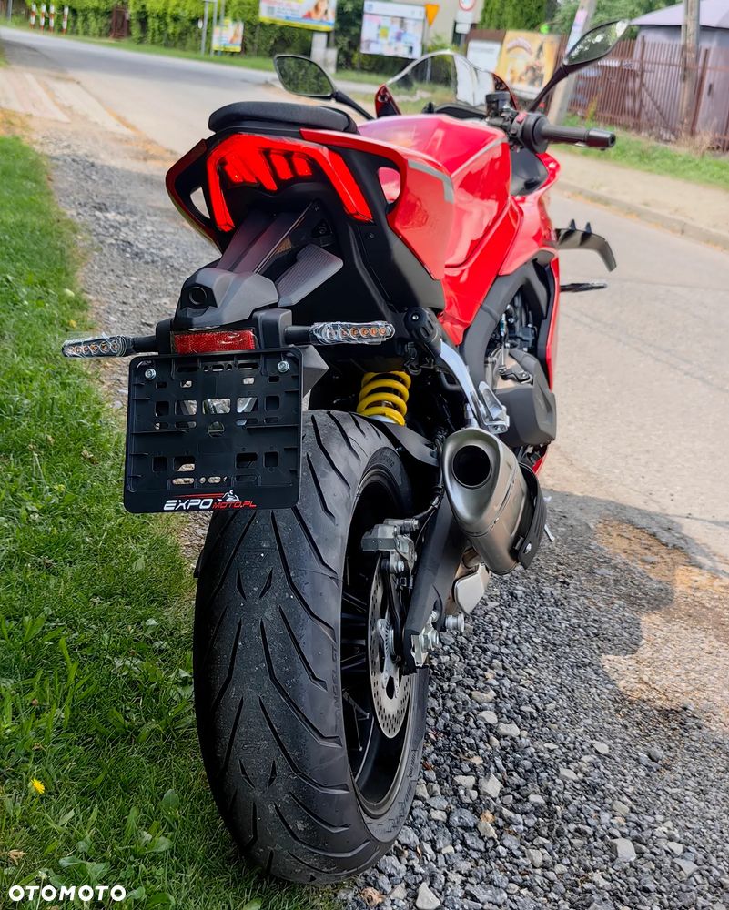 QJMOTOR SRK 800RR - 4
