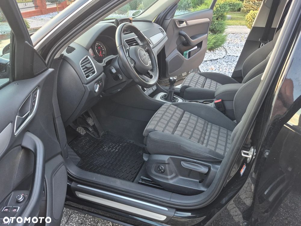 Audi Q3 2.0 TDI sport - 18
