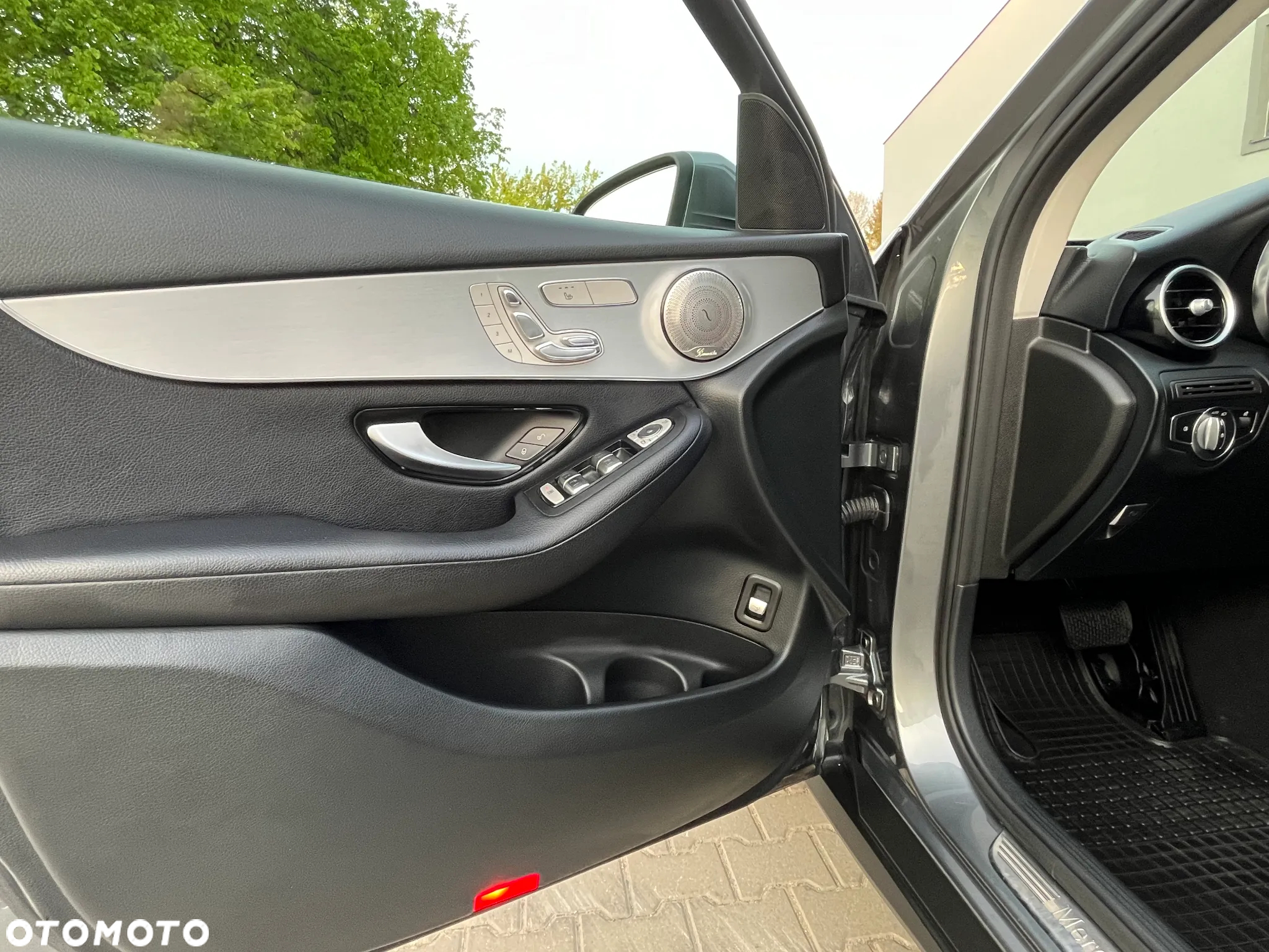 Mercedes-Benz GLC 300 4Matic 9G-TRONIC - 17