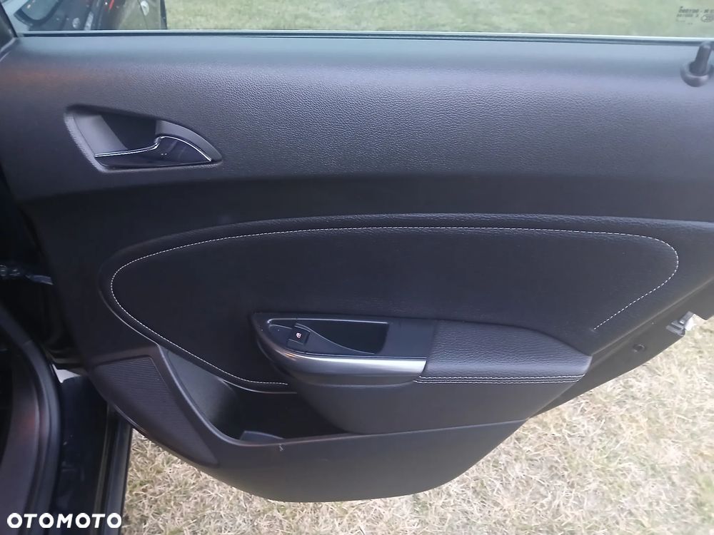 Opel Astra 1.7 CDTI DPF Cosmo - 30