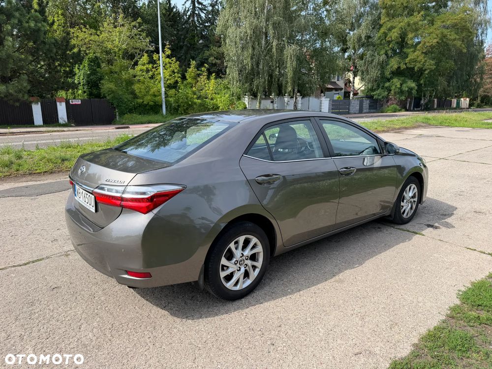 Toyota Corolla 1.6 Comfort - 5