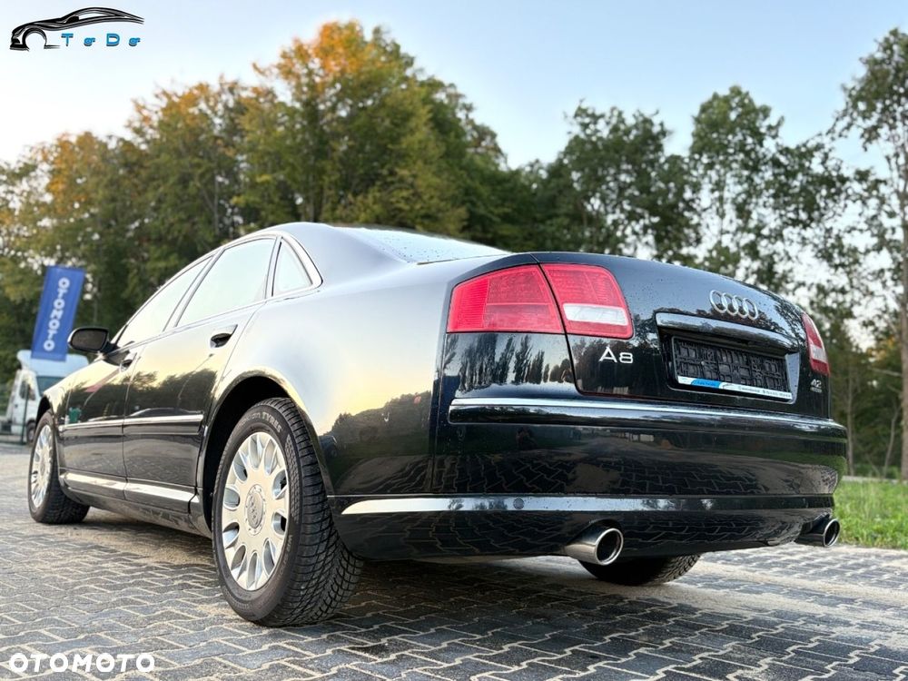 Audi A8 4.2 Quattro - 13
