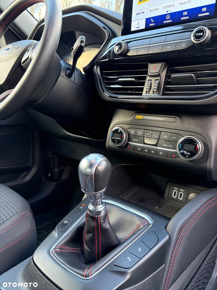 Ford Kuga 1.5 EcoBoost FWD ST-Line - 21