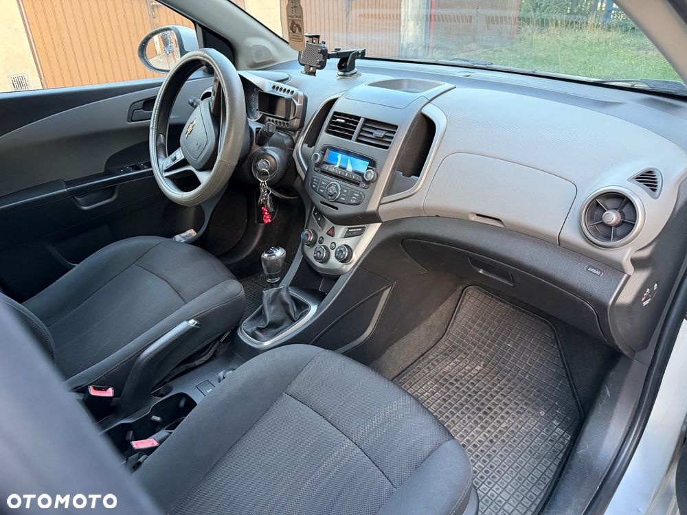 Chevrolet Aveo 1.4 16V LT - 7