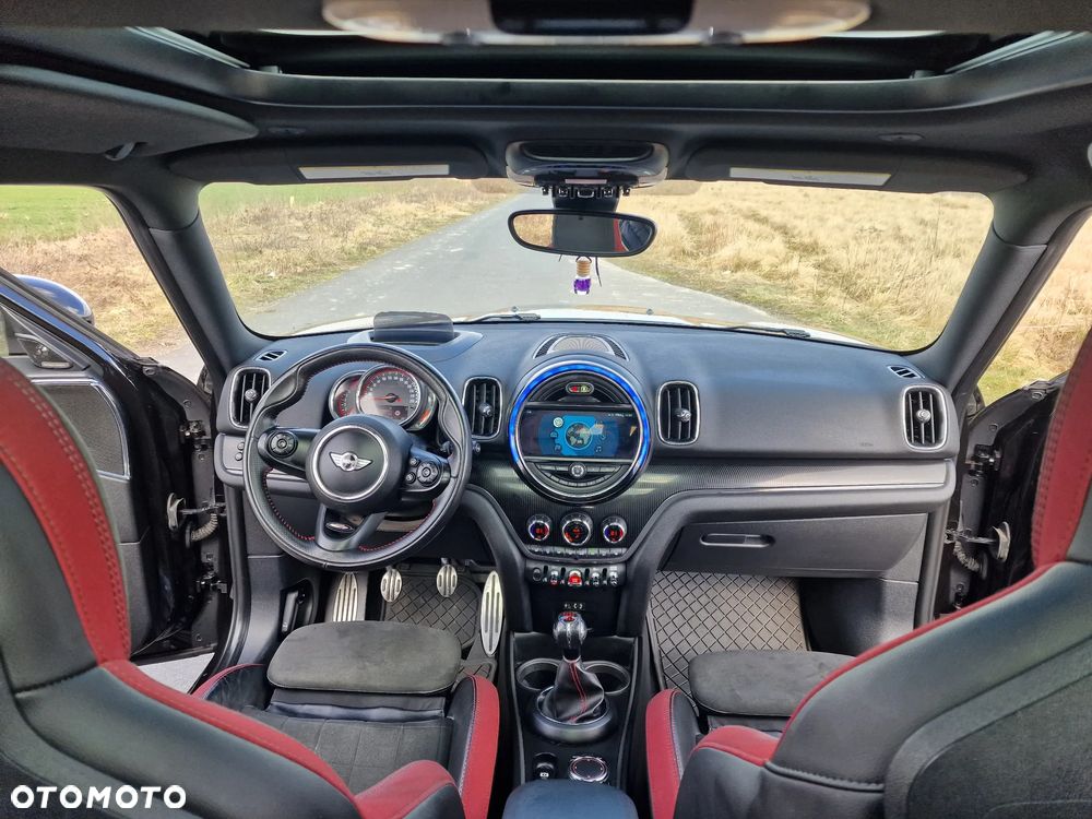 MINI John Cooper Works - 16