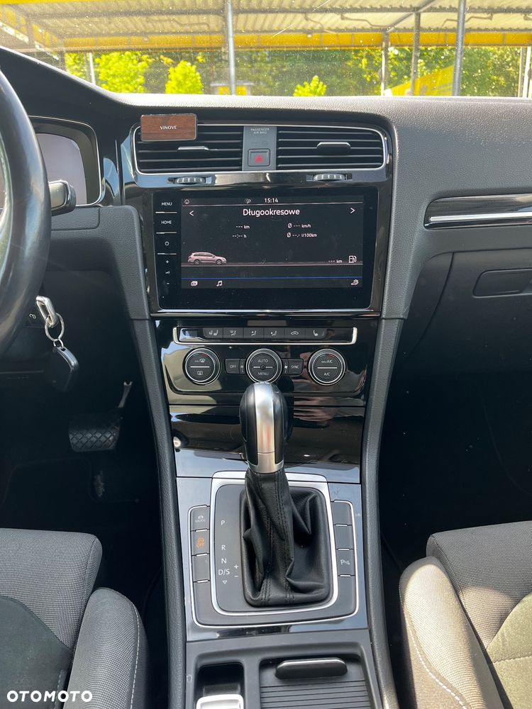 Volkswagen Golf - 15