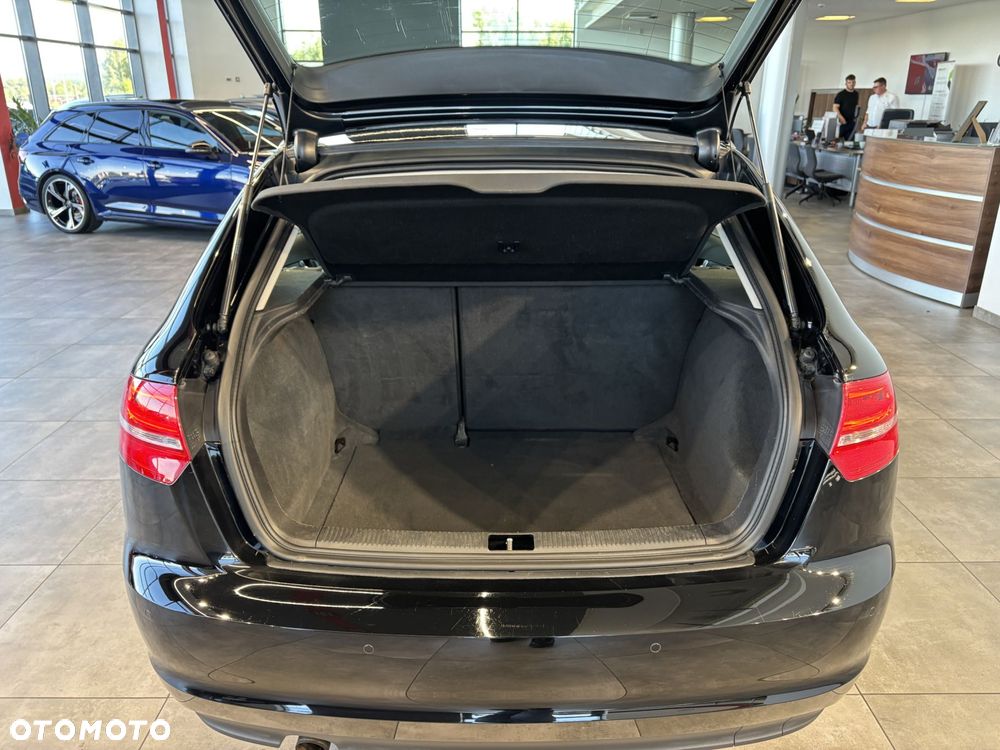 Audi A3 Sportback - 10