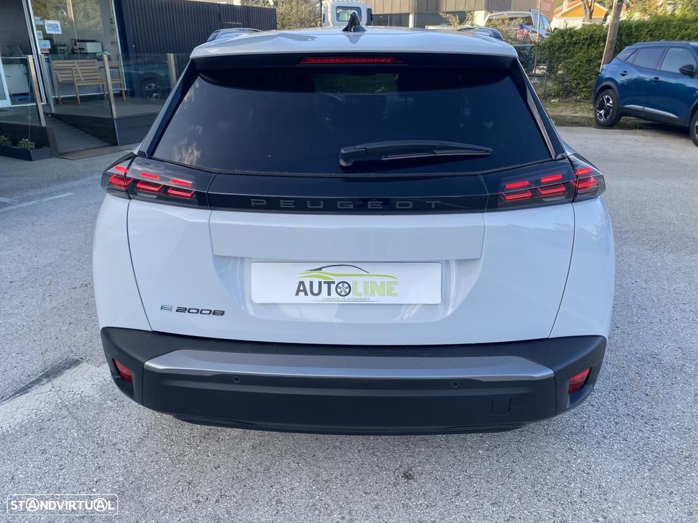 Peugeot e-2008 54 kWh Allure - 10
