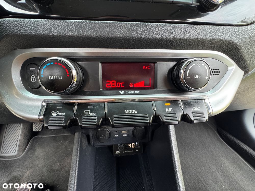 Kia Rio - 14