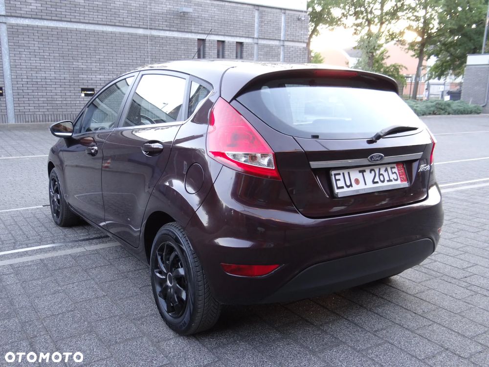 Ford Fiesta 1.25 Ambiente - 10