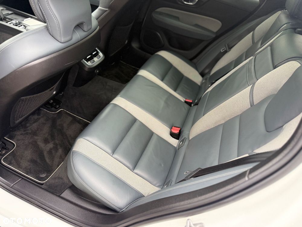 Volvo V60 B4 B Geartronic RDesign - 18