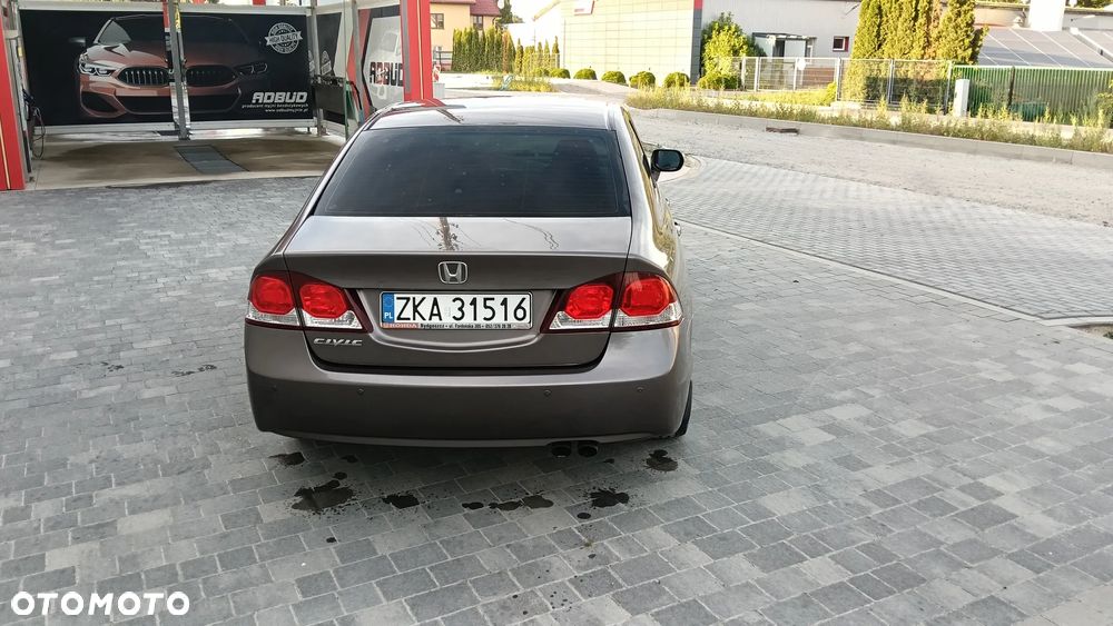Honda Civic 1.8 Comfort - 4