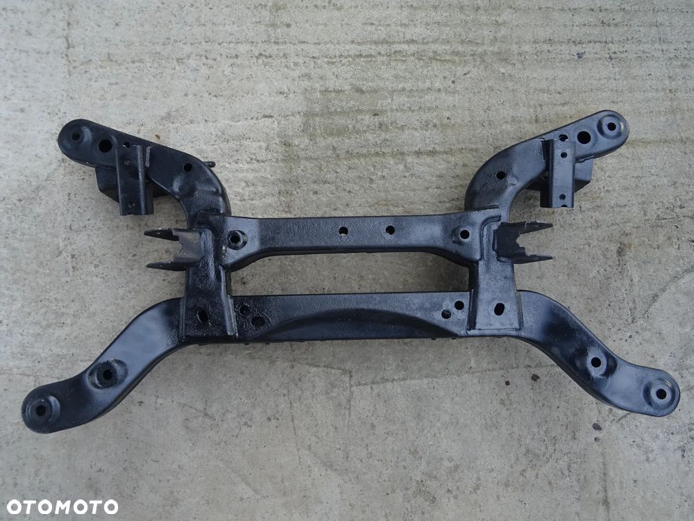 BELKA TYLNEGO ZAWIESZENIA SANKI WÓZEK OŚ TYŁ OPEL INSIGNIA A - 4