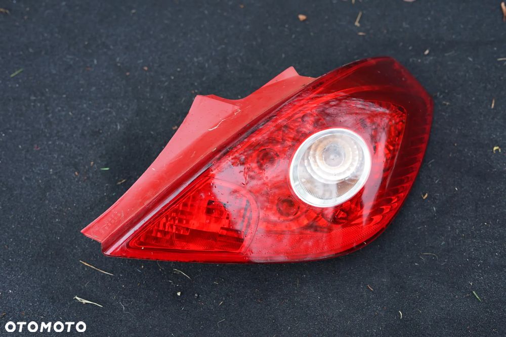 Lampa tył tylna prawa Opel Corsa D 3d 13211841 - 1