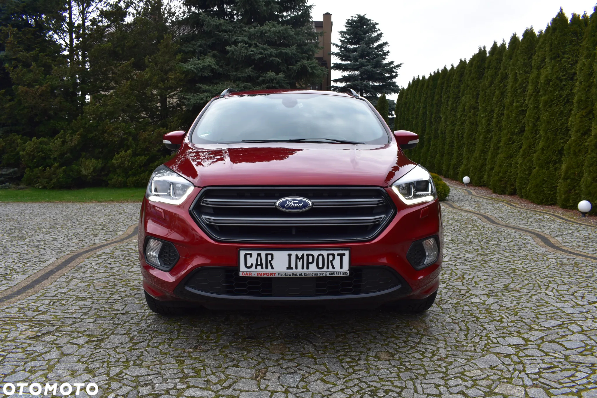 Ford Kuga 1.5 EcoBoost 2x4 ST-Line - 28