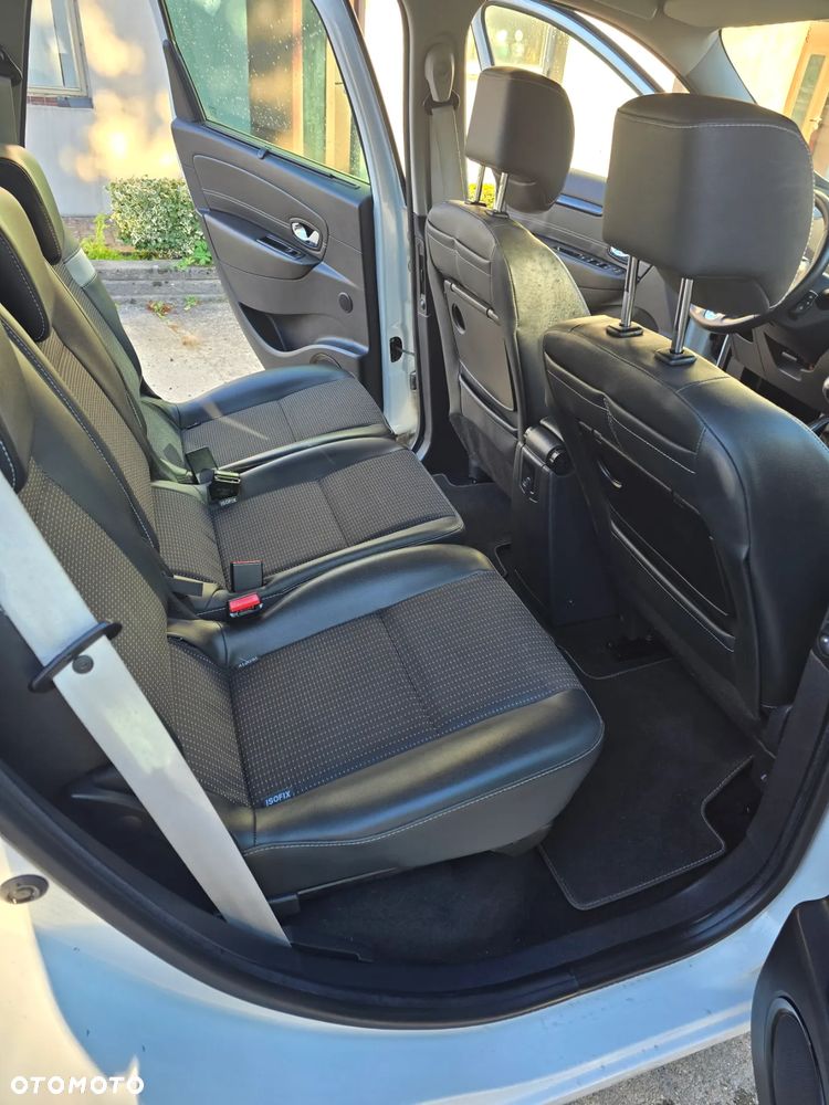 Renault Scenic - 20