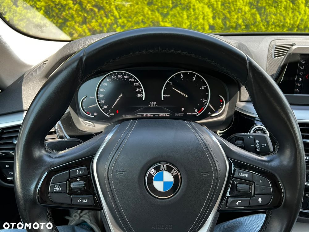 BMW Seria 5 520d - 8