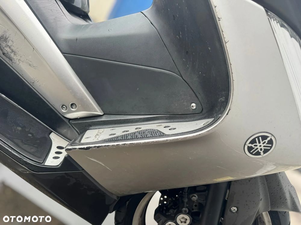 Yamaha Tmax - 17