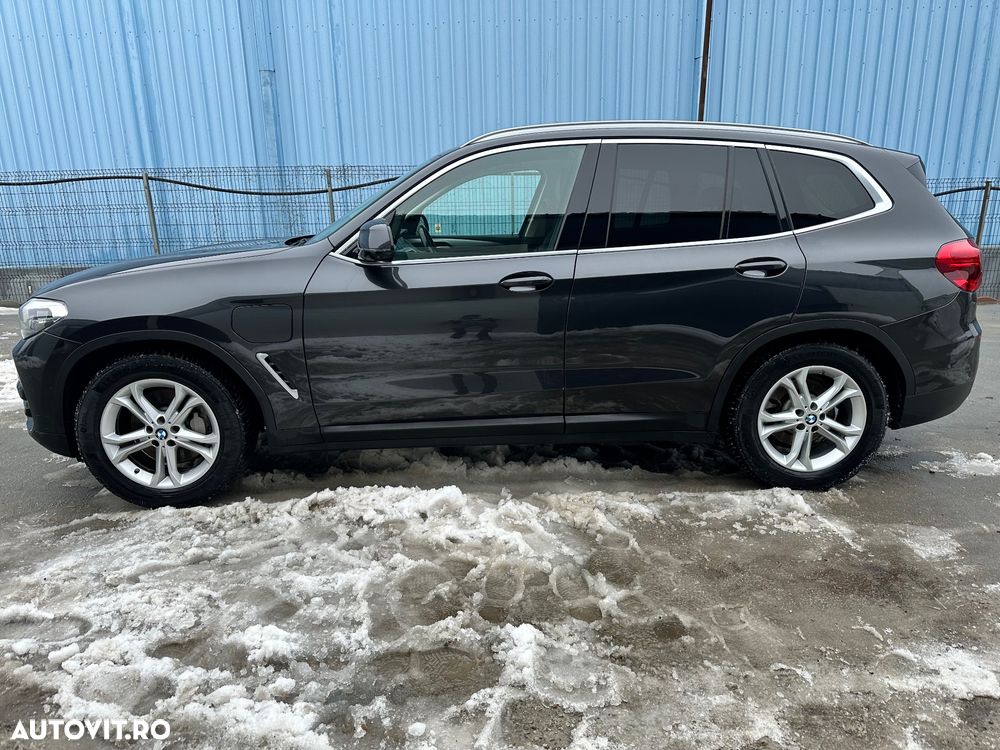 BMW X3 xDrive30e AT PHEV - 13