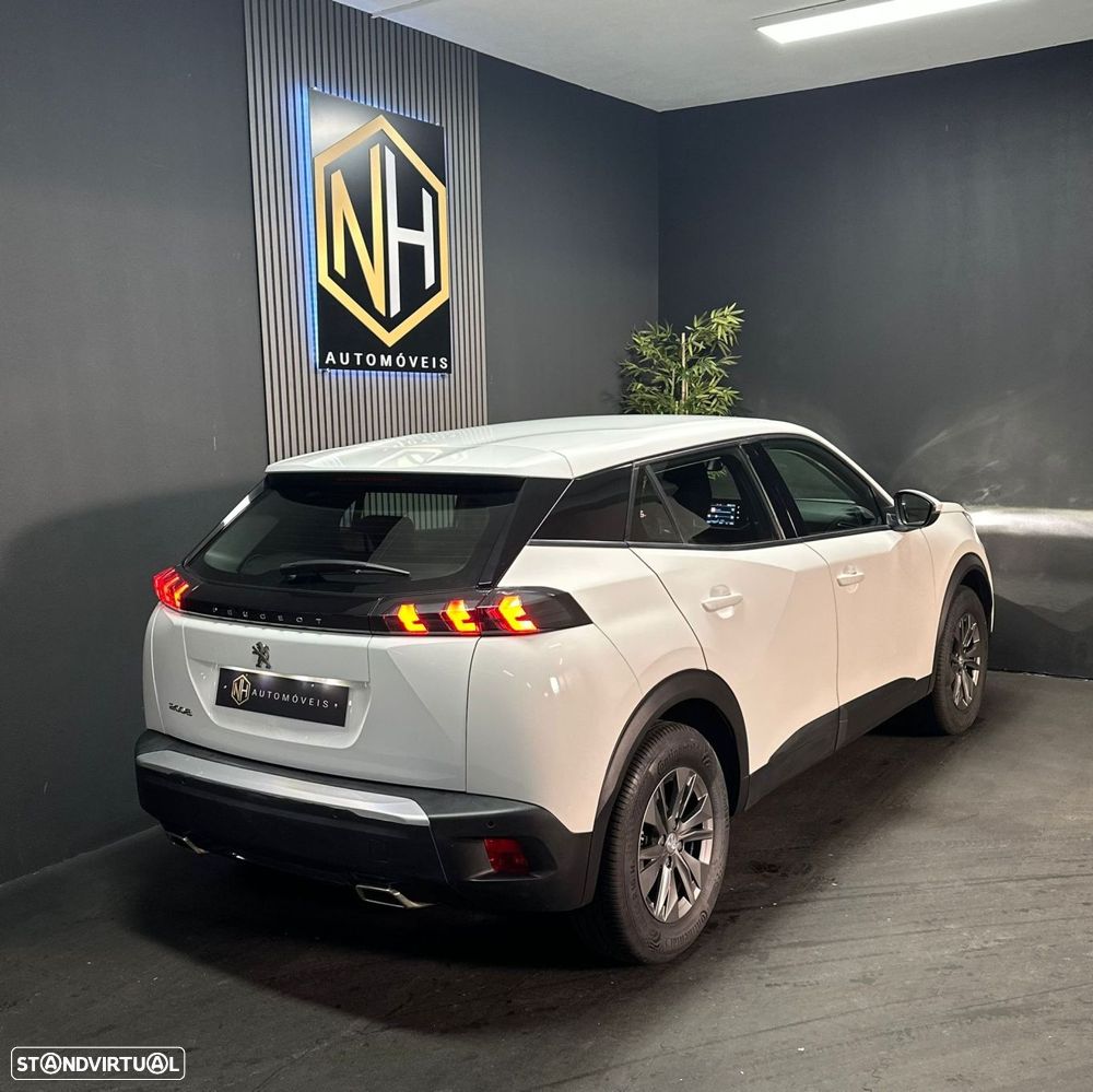 Peugeot 2008 1.2 PureTech Allure EAT6 - 4