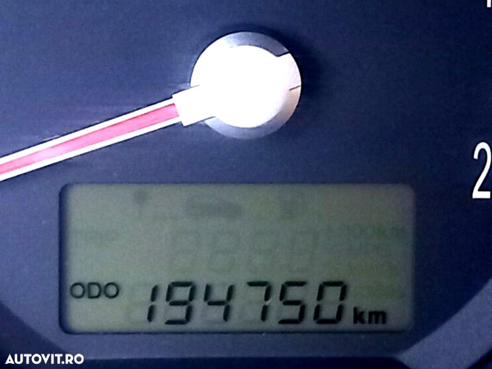 Hyundai Grand Santa Fe - 7