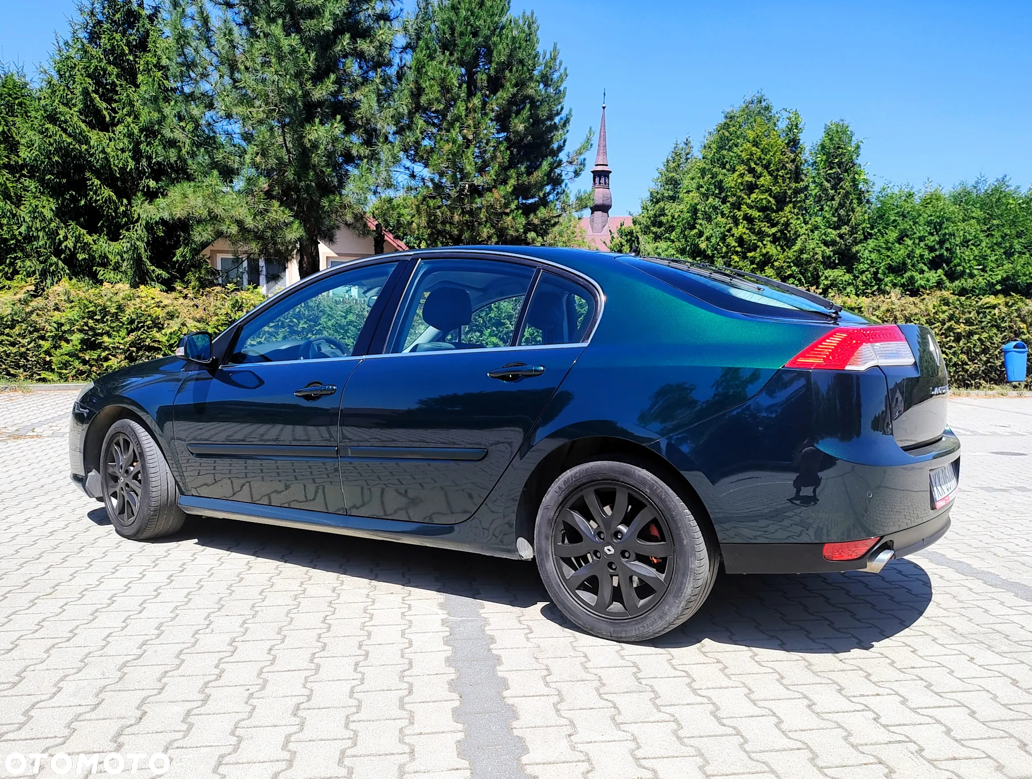 Renault Laguna 2.0 dCi Initiale - 9