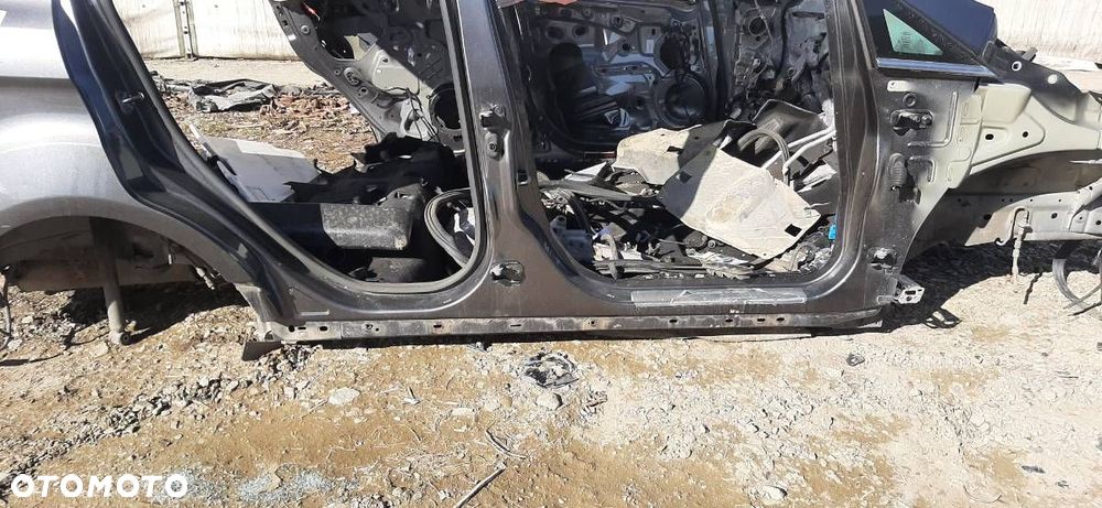 KAROSERIA ĆWIARTKA BŁOTNIK TYŁ PRAWY  SŁUPKI PROGI PODŁUŻNICA PRAWA  FORD ECOSPORT 2011 - 2022 - 2