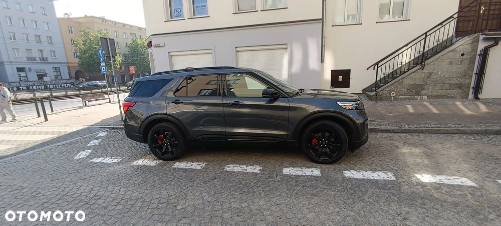 Ford Explorer - 11