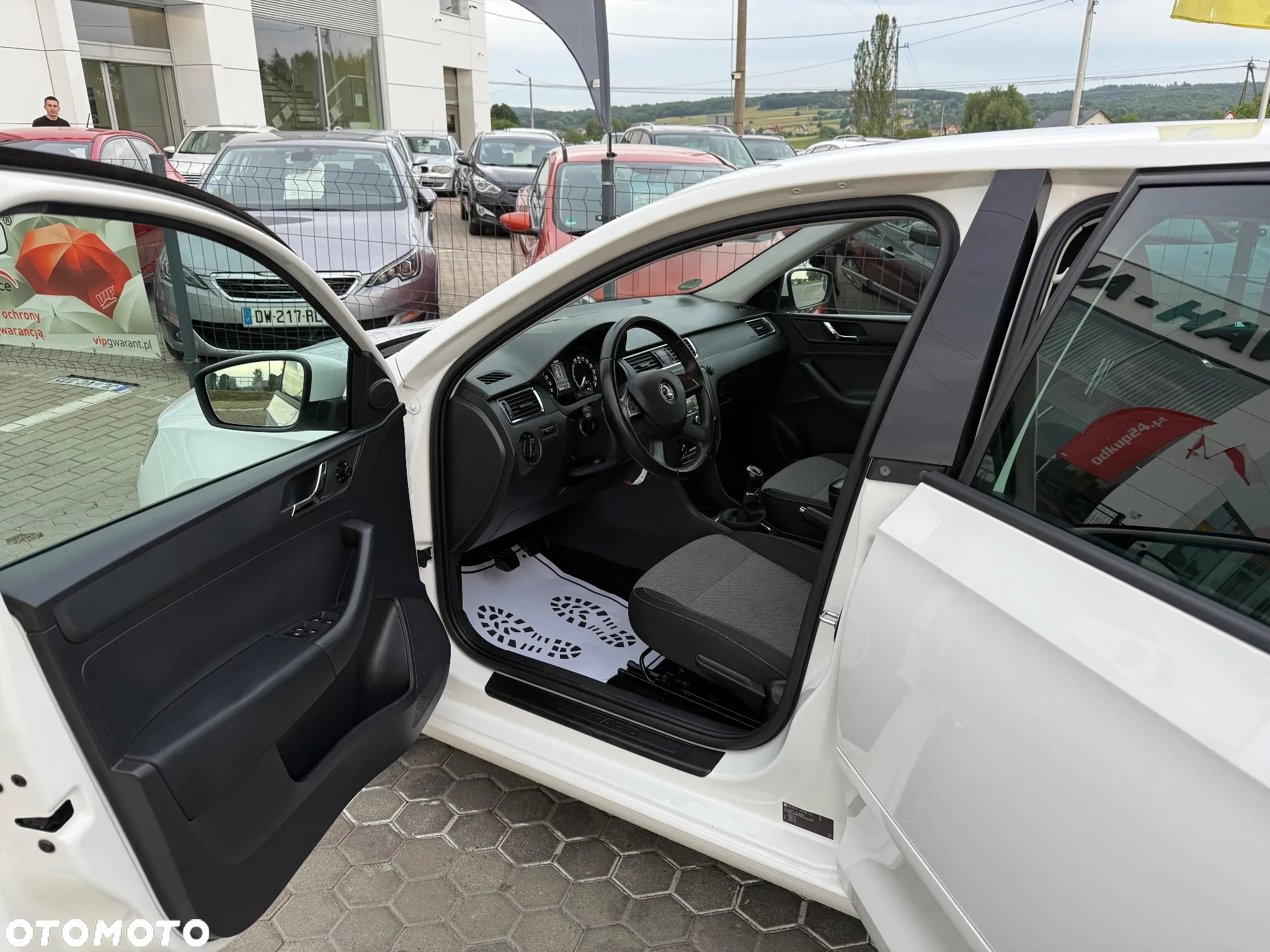 Skoda RAPID 1.6 TDI Ambition - 23
