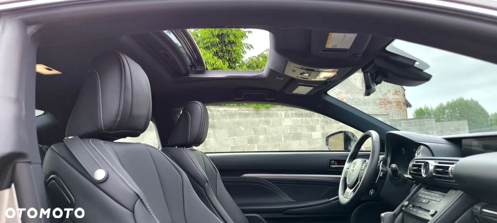 Lexus RC - 33