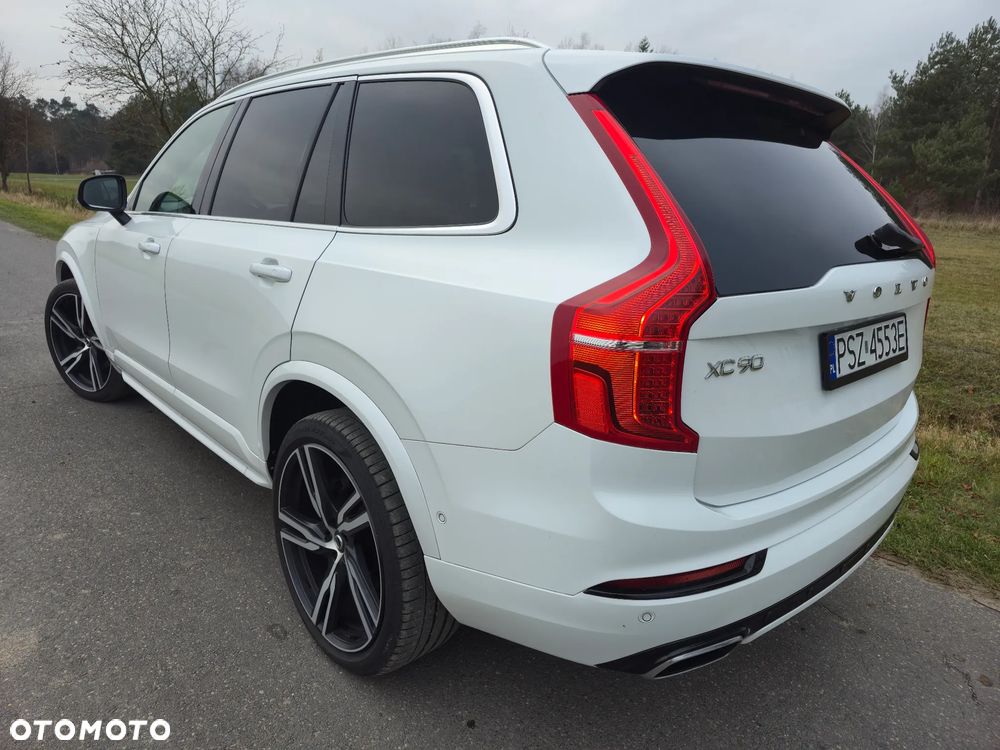 Volvo XC 90 D5 AWD Geartronic RDesign - 8