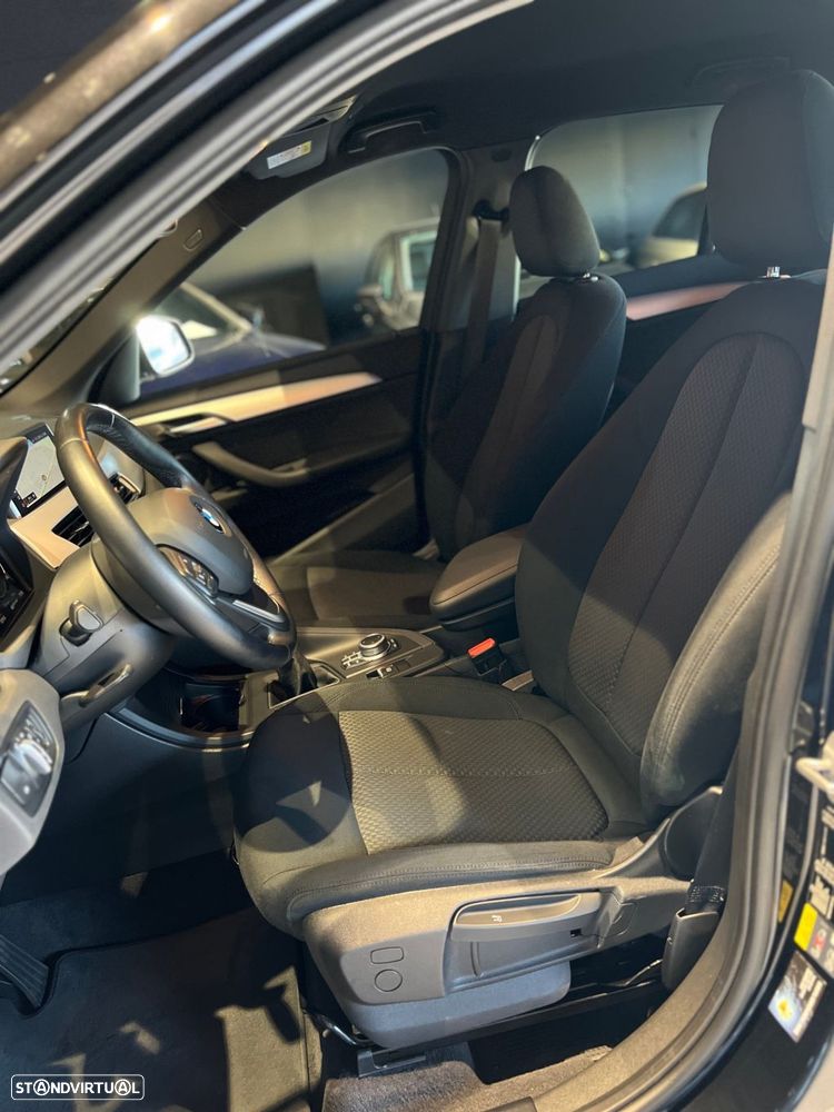 BMW X1 25 e xDrive - 32