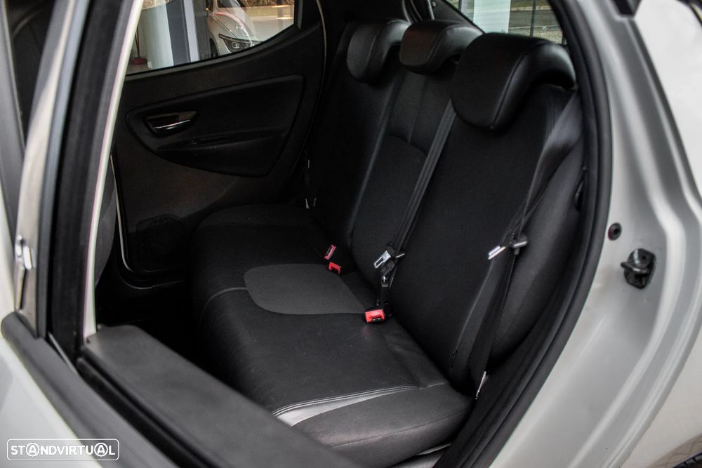 Lancia Ypsilon 1.2 S&S Urban - 24