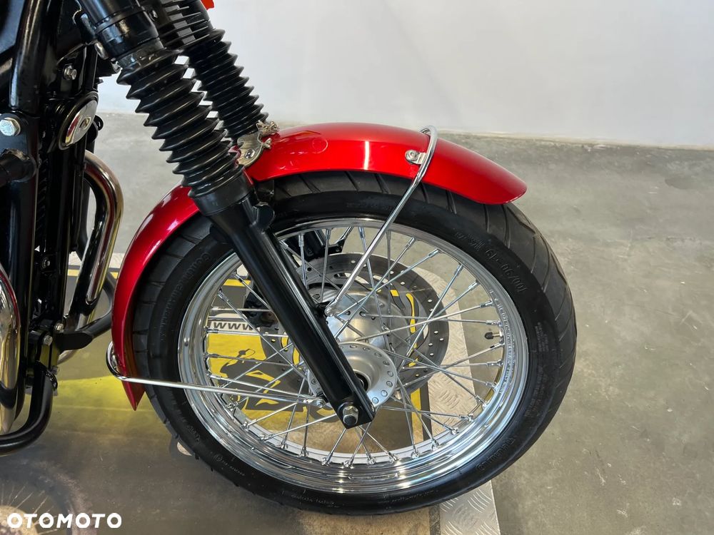 Triumph Bonneville - 23