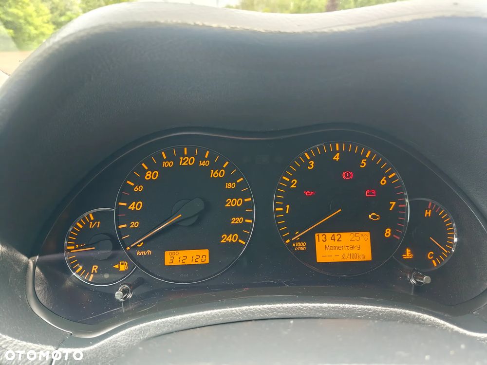 Toyota Avensis 2.0 VVT-i Prestige - 11