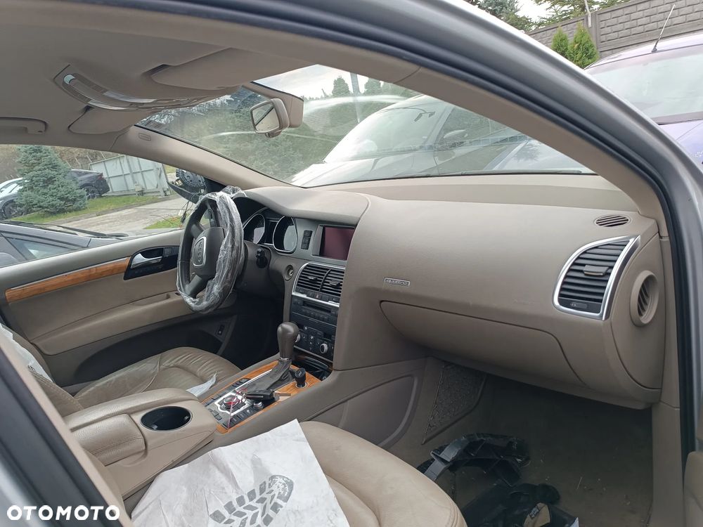 Audi Q7  z Silnikiem 4.2 TDI I skrzyni automatyczną - 3