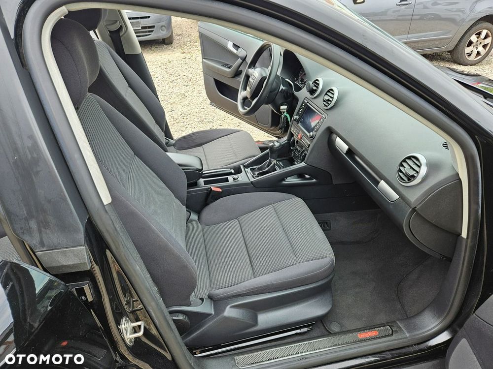 Audi A3 Sportback - 10