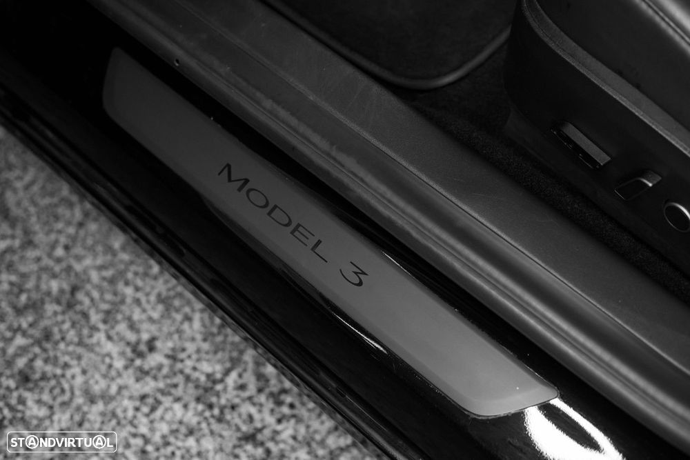 Tesla Model 3 Performance Dual Motor AWD - 36