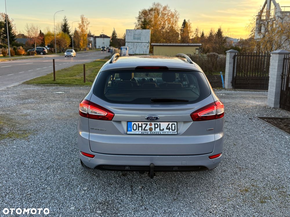Ford Mondeo - 26